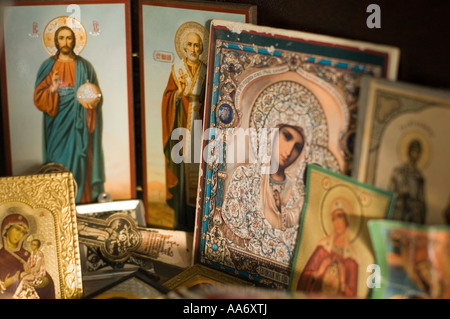 Les icônes chrétiennes orthodoxes dans une résidence dans la ville de Piatigorsk du Caucase dans le sud de la Russie Banque D'Images