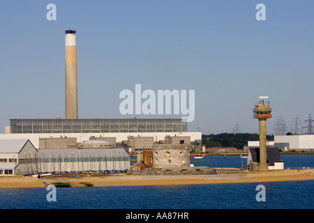 Centrale électrique d'huile Fawley Southampton Hampshire Angleterre Royaume-uni Grande-Bretagne Banque D'Images