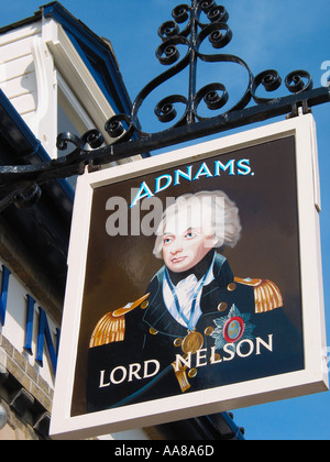 Lord Nelson Adams Pub Sign, East Street, Southwold, Suffolk, Angleterre Royaume-Uni Banque D'Images