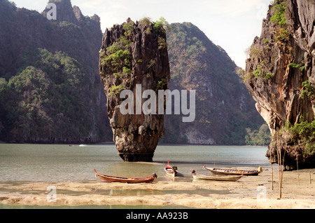 L'Homme au pistolet d'or. Ko Khao Phing Kan island province de Phang Nga en Thaïlande près de Phuket. AKA James Bond Island Banque D'Images