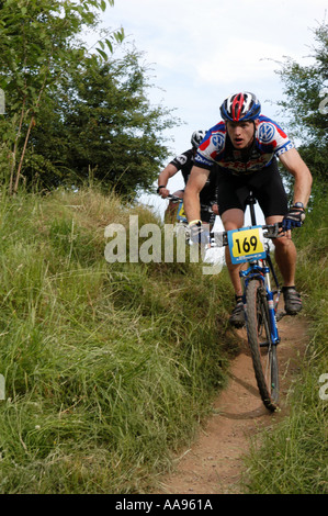 Kieron Mills dans la montagne 24hr 2003 Défi cycle Mayhem Banque D'Images