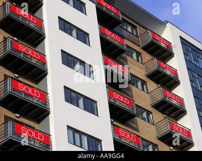 Nouvel immeuble d'appartements. Banque D'Images