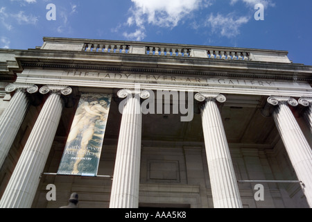 Le levier Dame Art Gallery,colonnes,façade,Cheshire, Angleterre Wirral,UK,GO, Banque D'Images