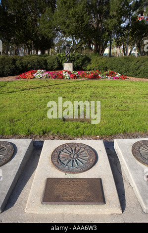 Armands Circle, forme le centre pour le shopping et les bars de la john ringling blvd, armands key Sarasota en Floride, États-Unis d'Amérique Banque D'Images