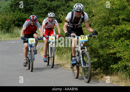 No 169 dans les usines de Kieron 2003 24 h 21 Défi Vélo de montagne Mayhem et 22 juin 2003 Banque D'Images