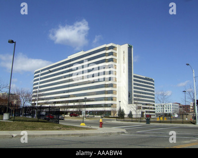 Les tours d'habitation en copropriété dans le développement de l'Université centre-ville de Detroit Michigan MI Banque D'Images