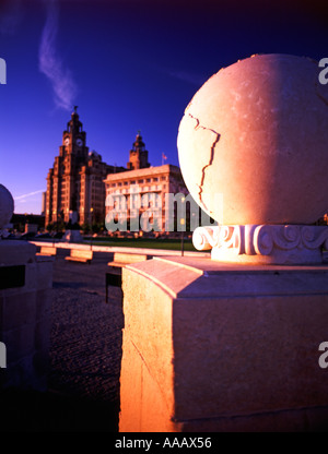 Royal Liver Building, Liverpool pier head Banque D'Images