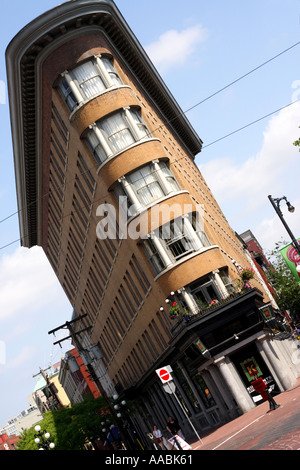 Europe hôtel Angelo Calori astucieusement Bâtiment incliné d'adapter à l'image de la Colombie-Britannique Vancouver Banque D'Images