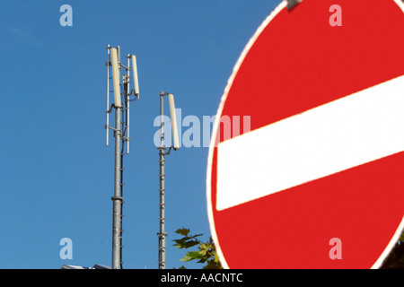 Poteau de téléphone mobile grâce à une sélection Banque D'Images