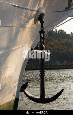 Ancre de navire à voile Suomen Joutsen partie du Forum Marinum collection Turku Finlande Banque D'Images