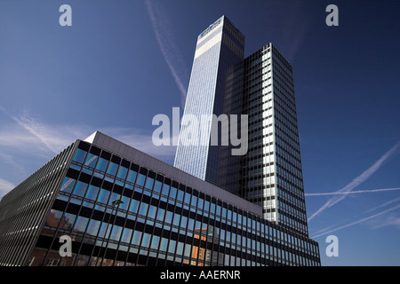 Panneaux solaires, bâtiment de la CEI, la Société d'assurance coopérative, Miller Street, Manchester, UK Banque D'Images