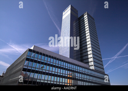 Panneaux solaires, bâtiment de la CEI, la Société d'assurance coopérative, Miller Street, Manchester, UK Banque D'Images