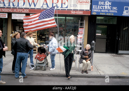 Les spectateurs du défilé, Brooklyn Banque D'Images