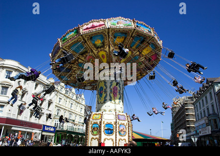 Chairoplanes peut jour Llandudno North Wales United Kingdom Banque D'Images