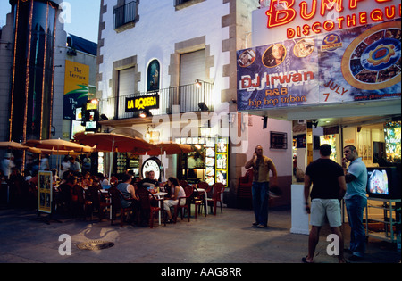 Soirée disco et des barres de vie dans Lloret de Mar Costa Brava Catalogne Espagne Banque D'Images