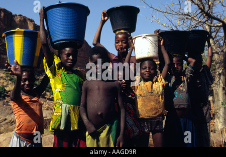 Enfants Dogon - Mali Pays Dogon, Nombori Banque D'Images