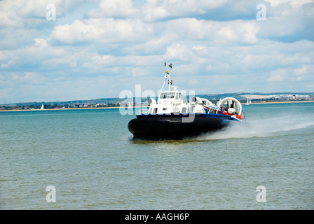 AP1-88 Isle d'aéroglisseur blanc Service entre Portsmouth et Southsea Ryde Banque D'Images