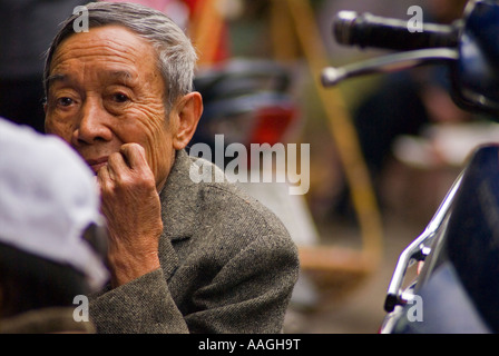 Homme de la région de Hanoï Vietnam Asie du sud-est Banque D'Images