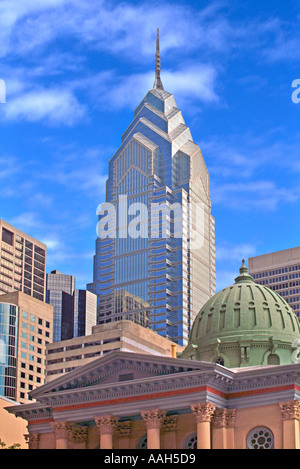 Centre-ville immeuble de bureaux de grande hauteur Banque D'Images