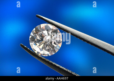 Close up of brillant coupé diamant solitaire Banque D'Images