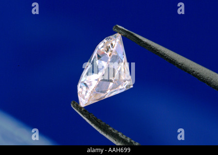 Close up of brillant coupé diamant solitaire Banque D'Images