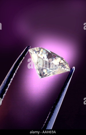 Close up of brillant coupé diamant solitaire Banque D'Images