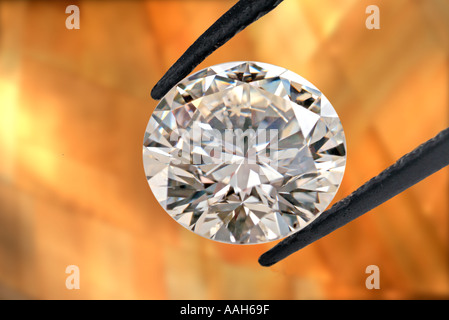 Close up of brillant coupé diamant solitaire Banque D'Images