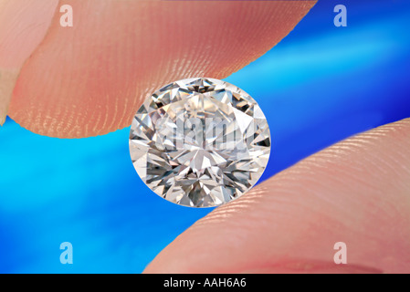 Close up of brillant coupé diamant solitaire Banque D'Images