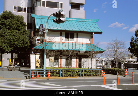 Japon Tokyo Asakusa fort Police KOBAN et rue Banque D'Images