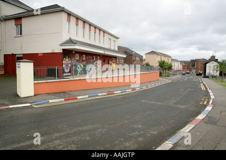 Club de jeunes de la cathédrale dans la fontaine estate, Londonderry, comté de Derry, Irlande du Nord. Banque D'Images