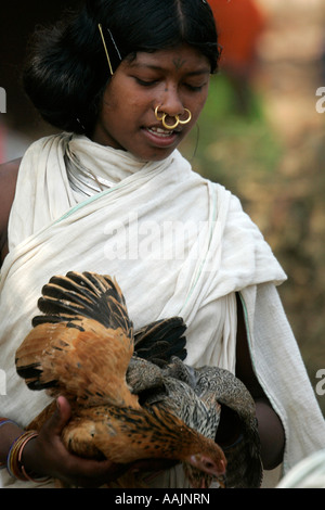 À Tribeswoman le marché à Bissamcuttack, Chatikona, Orissa, Inde Banque D'Images