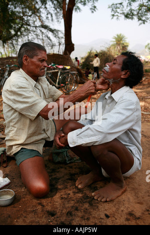 Au marché à Bissamcuttack, Chatikona, près de Mirbel, Orissa, Inde Banque D'Images