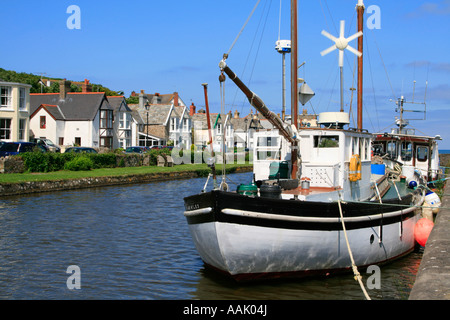 Bateaux du canal de bude cornouailles du nord de la côte atlantique england uk go Banque D'Images