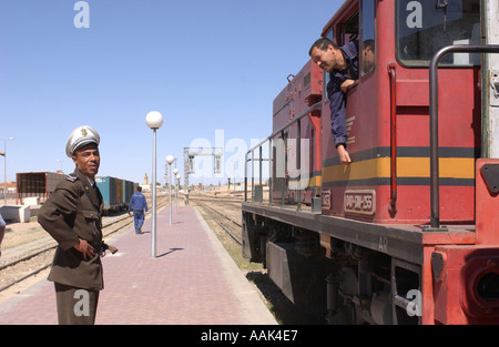 À bord du train le lézard rouge en Tunisie Banque D'Images