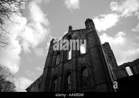 Kirkstall Abbey Silhouetté prises en noir et blanc Banque D'Images