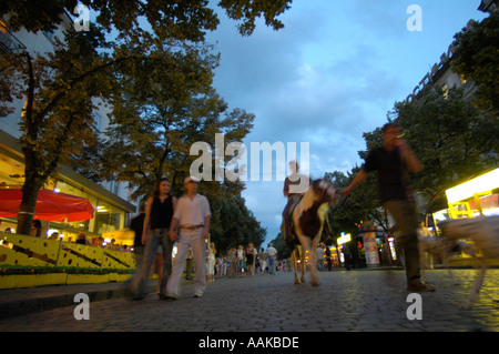 La vie nocturne d'Odessa, vulitsya Deybasivska street Banque D'Images