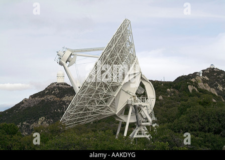 Antenne de la matrice de base VLBA sur Kitt Peak en Arizona Banque D'Images