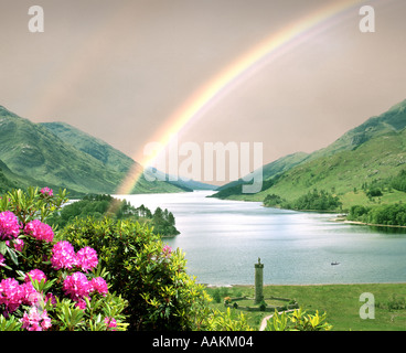 GB - Ecosse : Mémorial de Glenfinnan et Loch Shiel dans les Highlands Banque D'Images