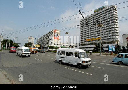 Chisinau, la place de l'indépendance, l'Hotel National, la Moldova Tur Banque D'Images