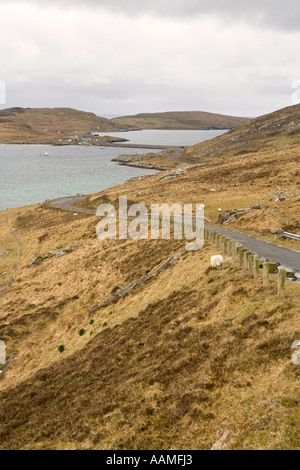 UK Ecosse Îles Hébrides extérieures barra la route vers l'île de Vatersay Banque D'Images