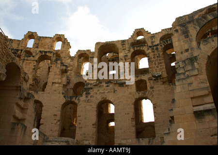 Reste de l'étagement des voûtes de l'ancien colisée romain d'El Jem tunisie Banque D'Images