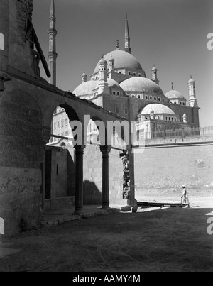 Années 1920 Années 1930 Le Caire Egypte Vue de l'architecture de la mosquée d'Albâtre MOHAMMAD ALI DANS LA CITADELLE Banque D'Images