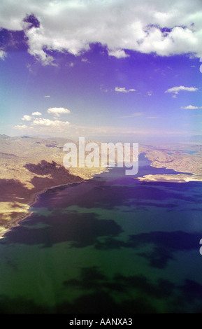 Vue aérienne du lac Mead à partir de la visite du Grand Canyon en hélicoptère au-dessus de la frontière de l'Arizona NEVADA USA Banque D'Images