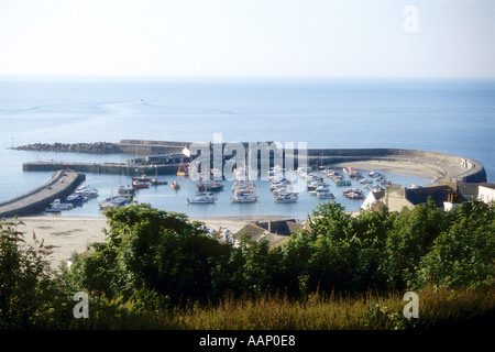 Vue de Lyme Regis Harbour connue sous le nom de Cobb dans le Dorset England UK Banque D'Images