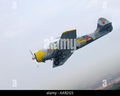 Yakovlev Yak 52 formateur russe vol d'un avion plus Noord Brabant aux Pays-Bas Banque D'Images