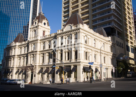 L'ÎLE DU NORD Auckland NOUVELLE ZÉLANDE peut l'un des plus anciens bâtiments de la rue Albert immobilier certaines des boutiques haut de gamme Banque D'Images