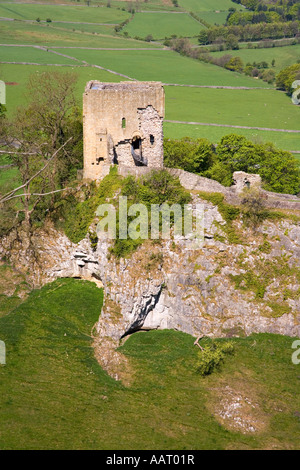 Vue sur Château De Peveril d'en haut CaveDale à Castleton Derbyshire Peak District Angleterre Grande-bretagne Uk Banque D'Images