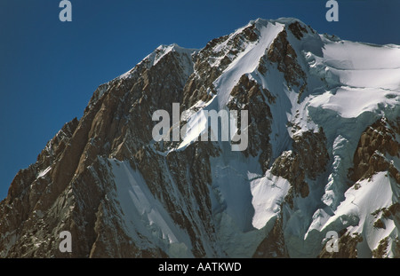 Un téléobjectif vue du sommet du Mont Blanc pris de la pointe Helbronner Italie Banque D'Images