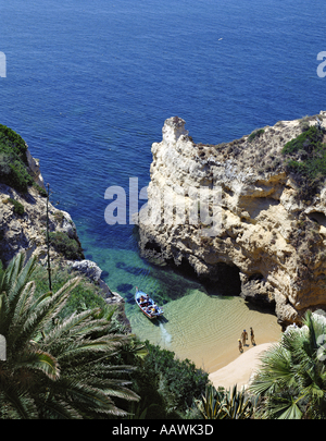 Algarve, près de l'hôtel Viking, une petite crique, Armacao De Pera Banque D'Images