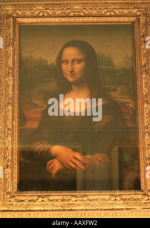 La Joconde de Léonard de Vinci dans la Grande Galerie du Musée du Louvre à Paris Banque D'Images